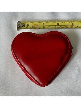 Vintage Yves Rocher Heart Shaped Coin Purse Cute Pre-Owned Great Condition